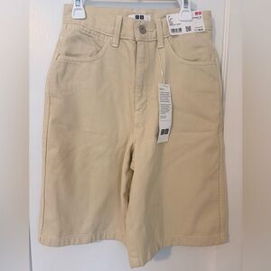 Uniqlo Women's High-Rise Jean Half Shorts Denim in Beige, size 23